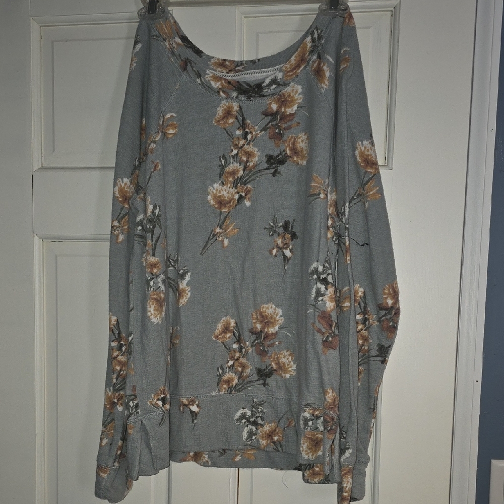 Maurices Gray Floral Blouse